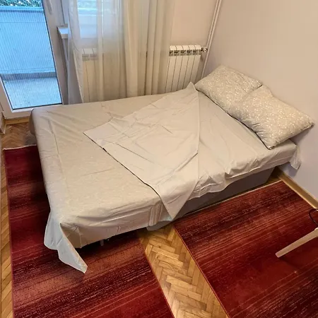 One Bedroom In A Quiet Neighborhood Apartment Belgrade