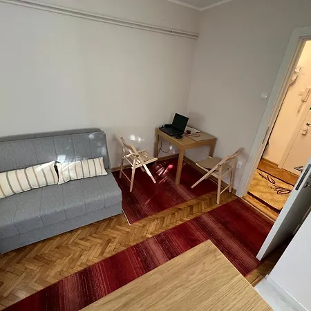 One Bedroom In A Quiet Neighborhood Belgrade