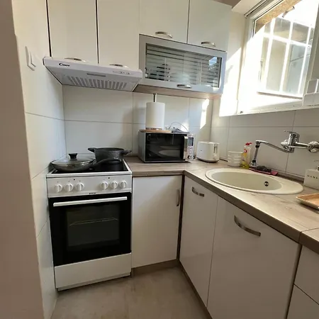One Bedroom In A Quiet Neighborhood * Belgrade