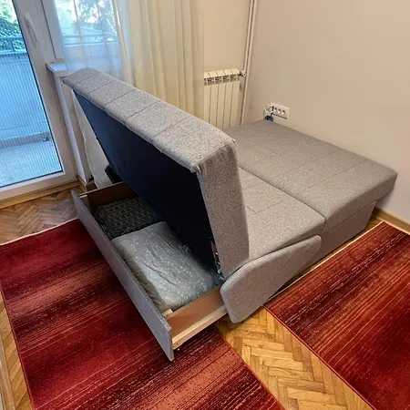 One Bedroom In A Quiet Neighborhood